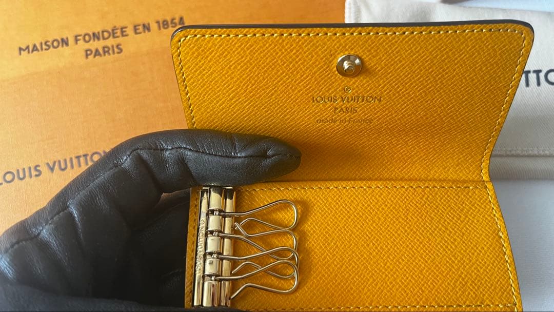 極美品・付属品完備 LOUIS VUITTON キーケース