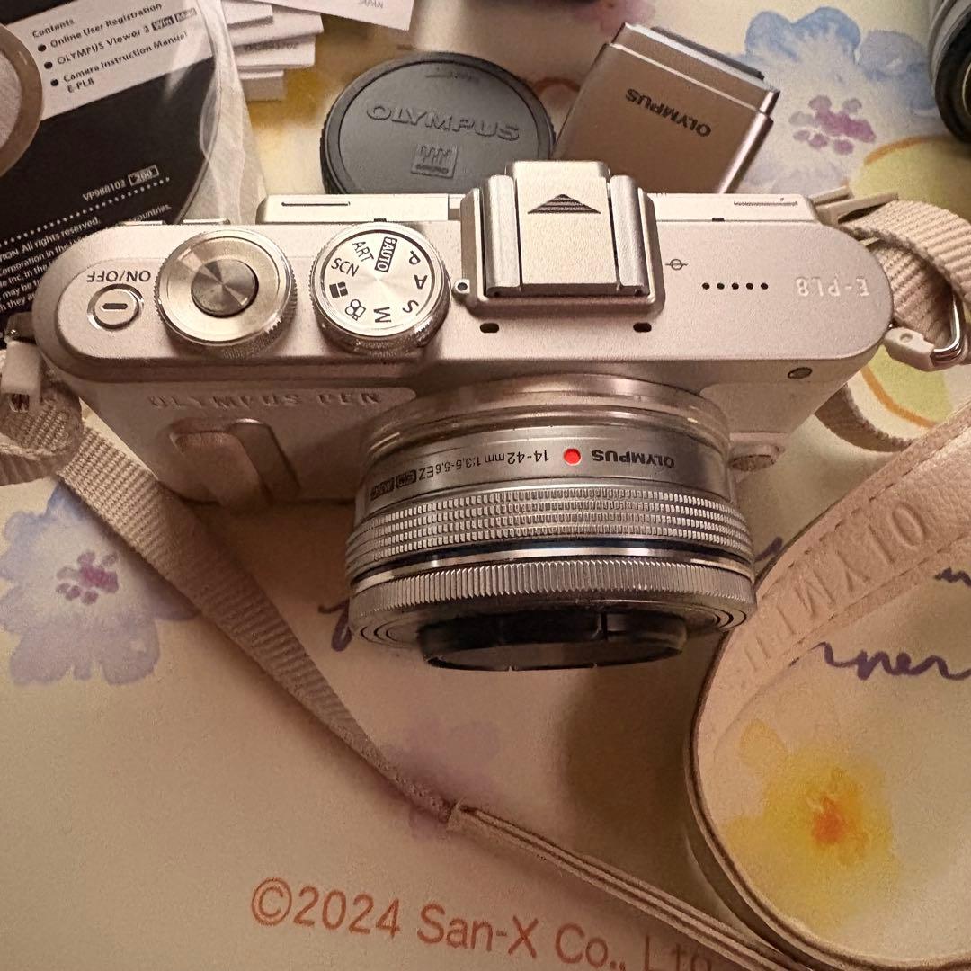 OLYMPUS PEN E-PL8 ミラーレス一眼 ホワイト オリンパス