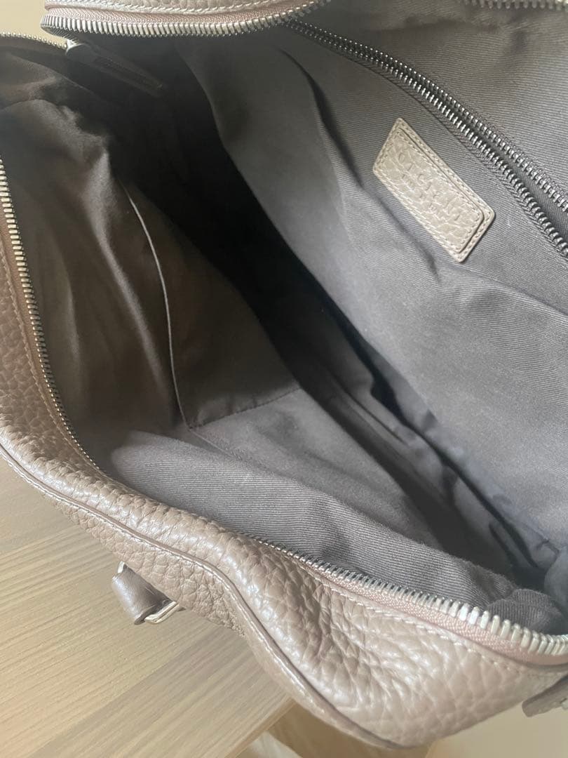 オルチアーニ　ビジネスバッグ　ユニセックス