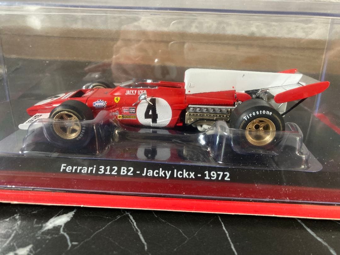 葉っぱ　フェラーリF1 ビッグスケールコレクション フェラーリ2台セット