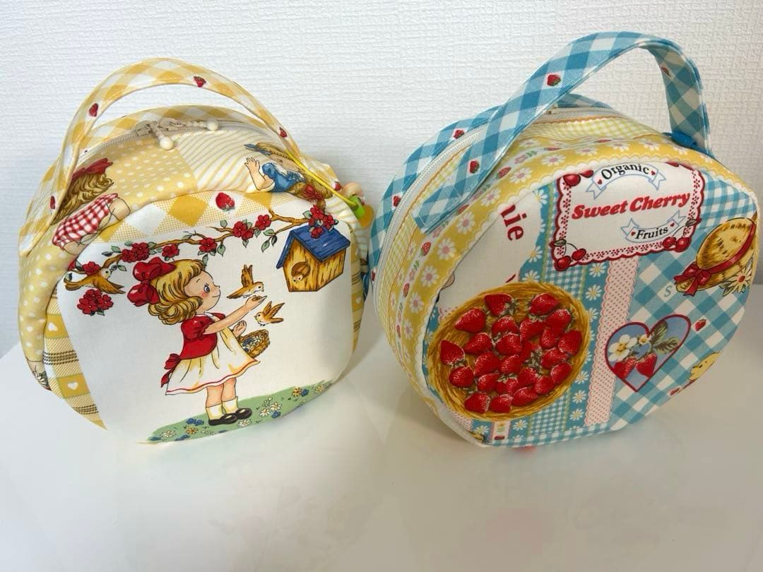 【onthebay.3838ページ】ポーチ10点