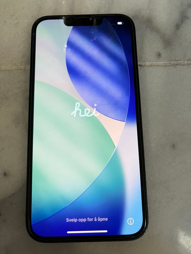 Apple iPhone 13 グリーン 本体