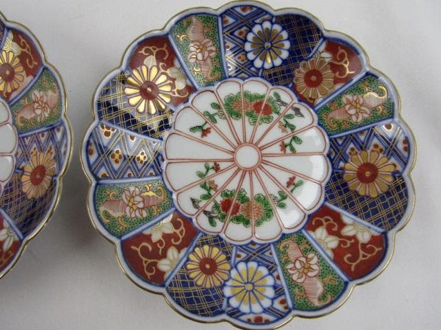 大聖寺伊万里 輪花 金彩菊花図 小皿 2枚 16ｃｍ 竒玉宝鼎之珍 0725 ③