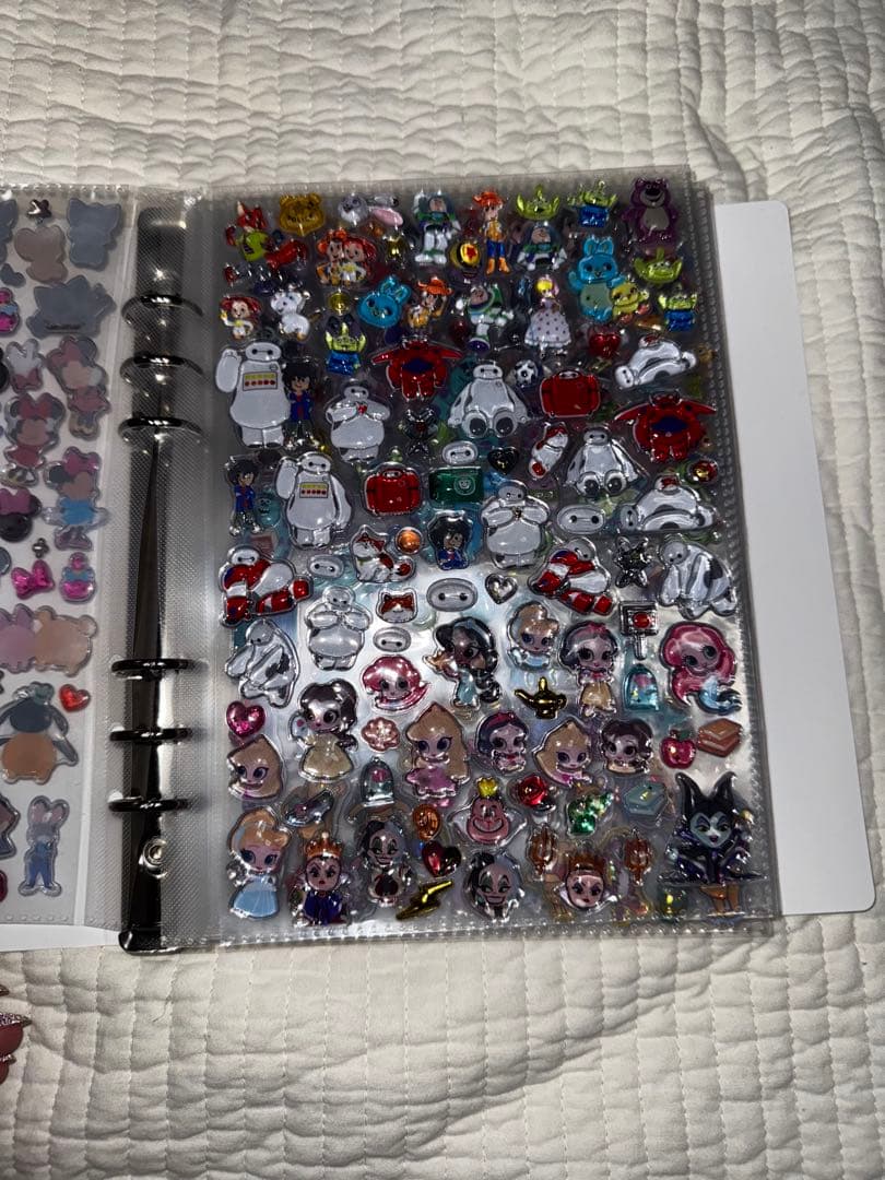 シール帳　完成品　ボンドロシール