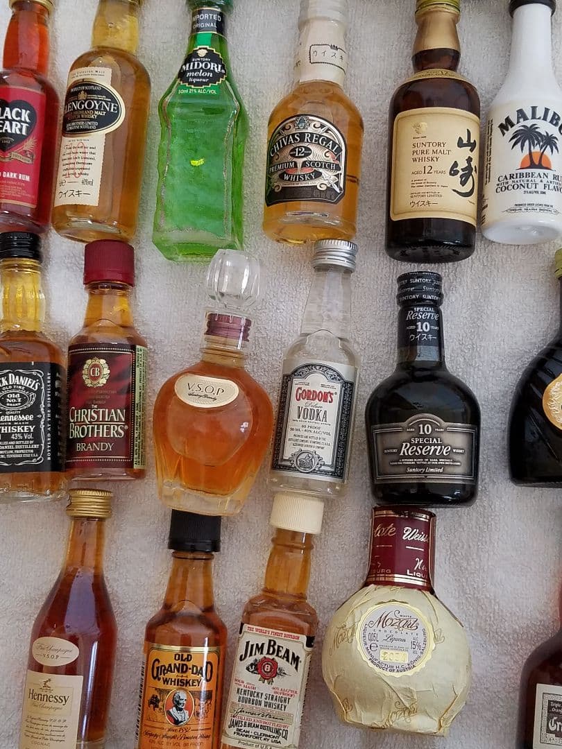 ミニチュアボトル31本 & ナポレオン