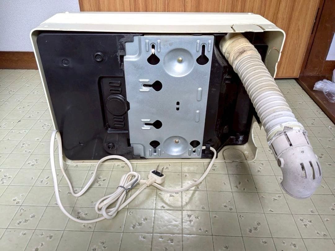 ダイキンDAIKINルームドライヤー リモコン有JTK10BS-W