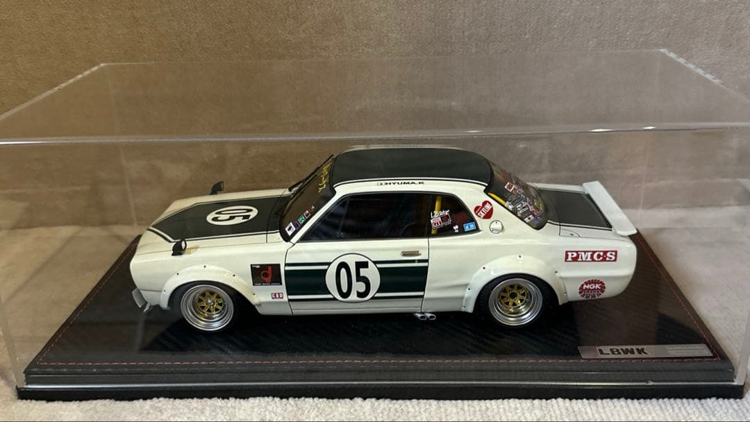 リバティウォークKPGC10 1／18ミニカー 05