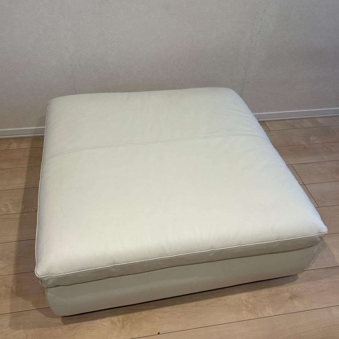 美品　アルフレックス　ホワイト スクエアオットマン レザー　本革