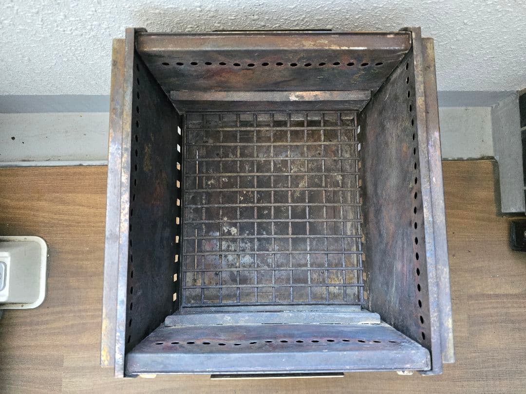 ウィンナーウェル焚き火台　2次燃焼　延長足つき