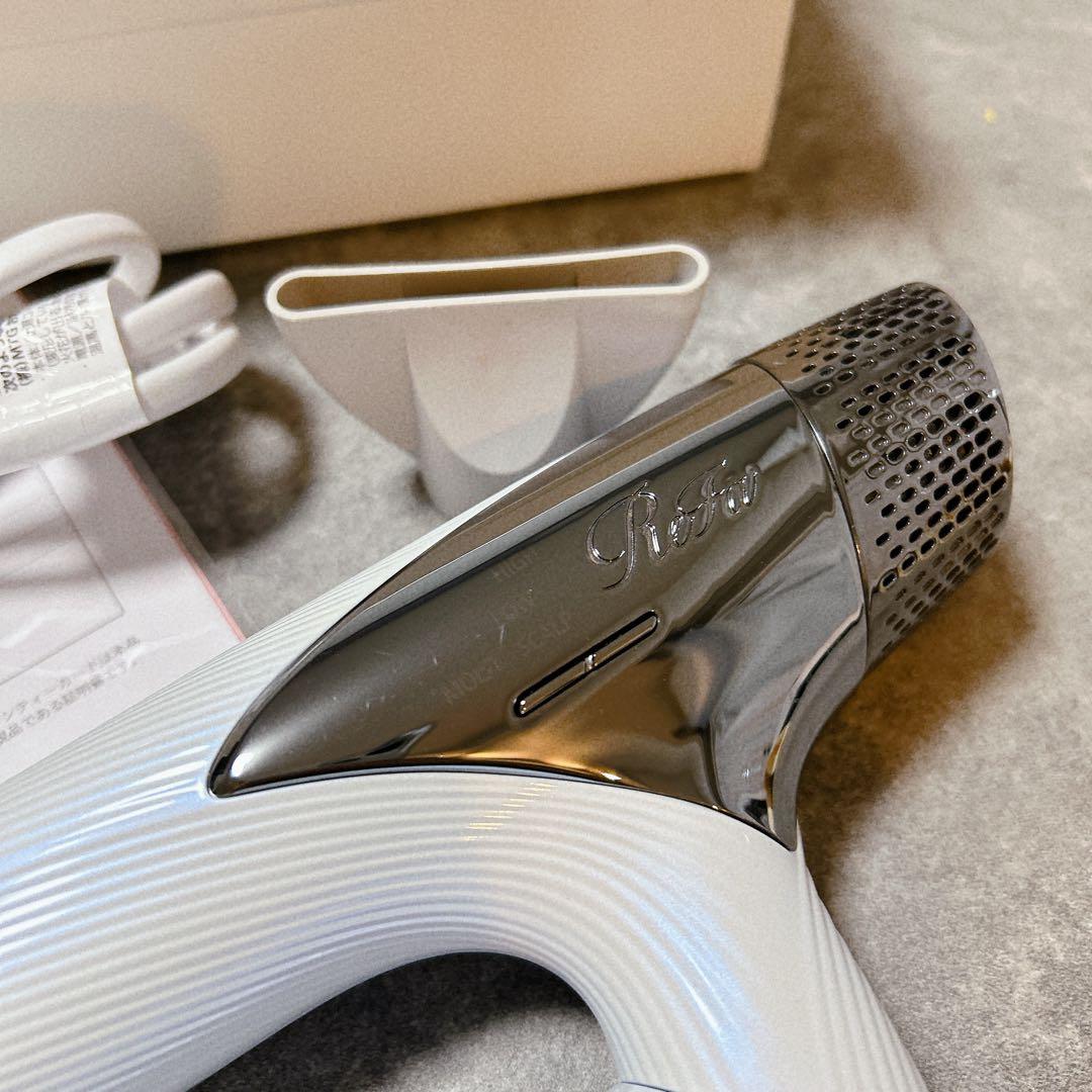 ReFa ヘアドライヤー ドライヤースマート　ホワイト　リファ