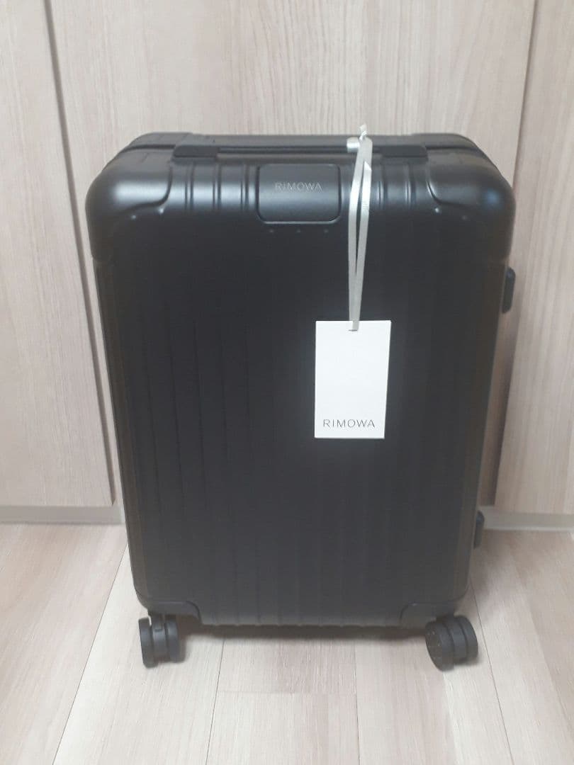 【新品未使用品】リモワ　エッセンシャル　キャビン S　マットブラック