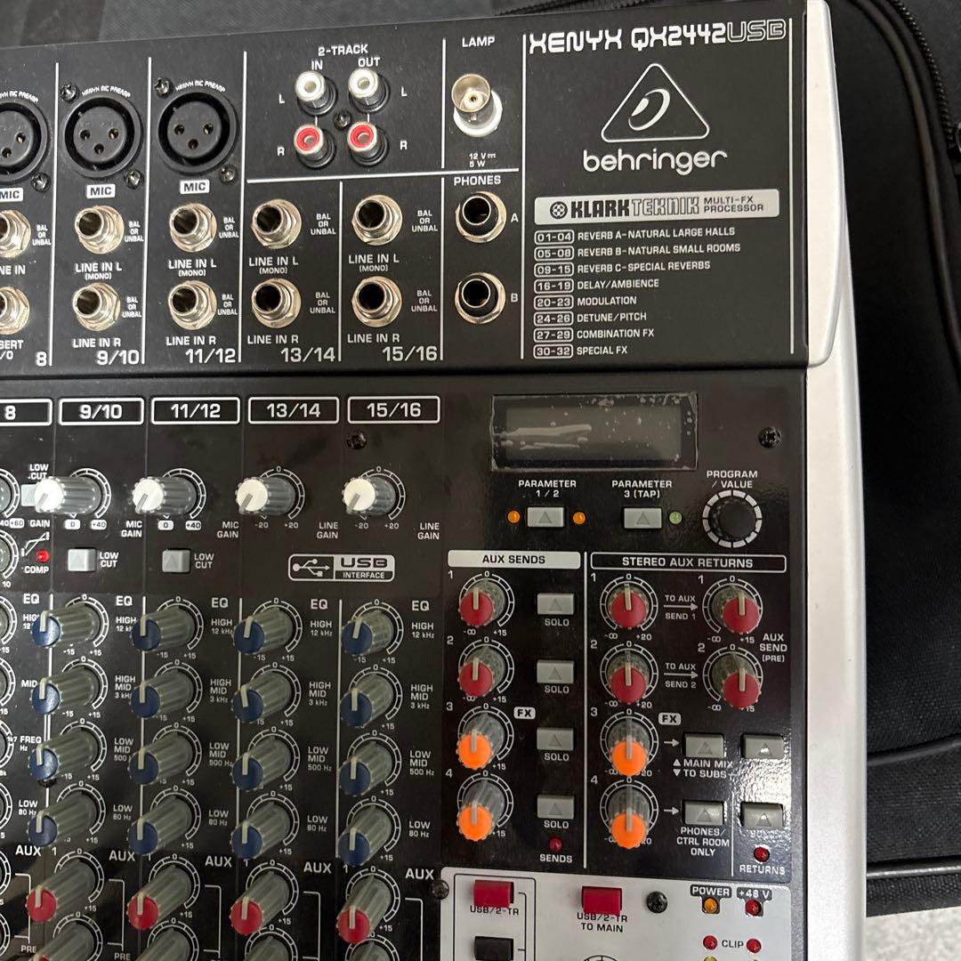 Behringer XENYX QX2442USB ミキサーGATORケース