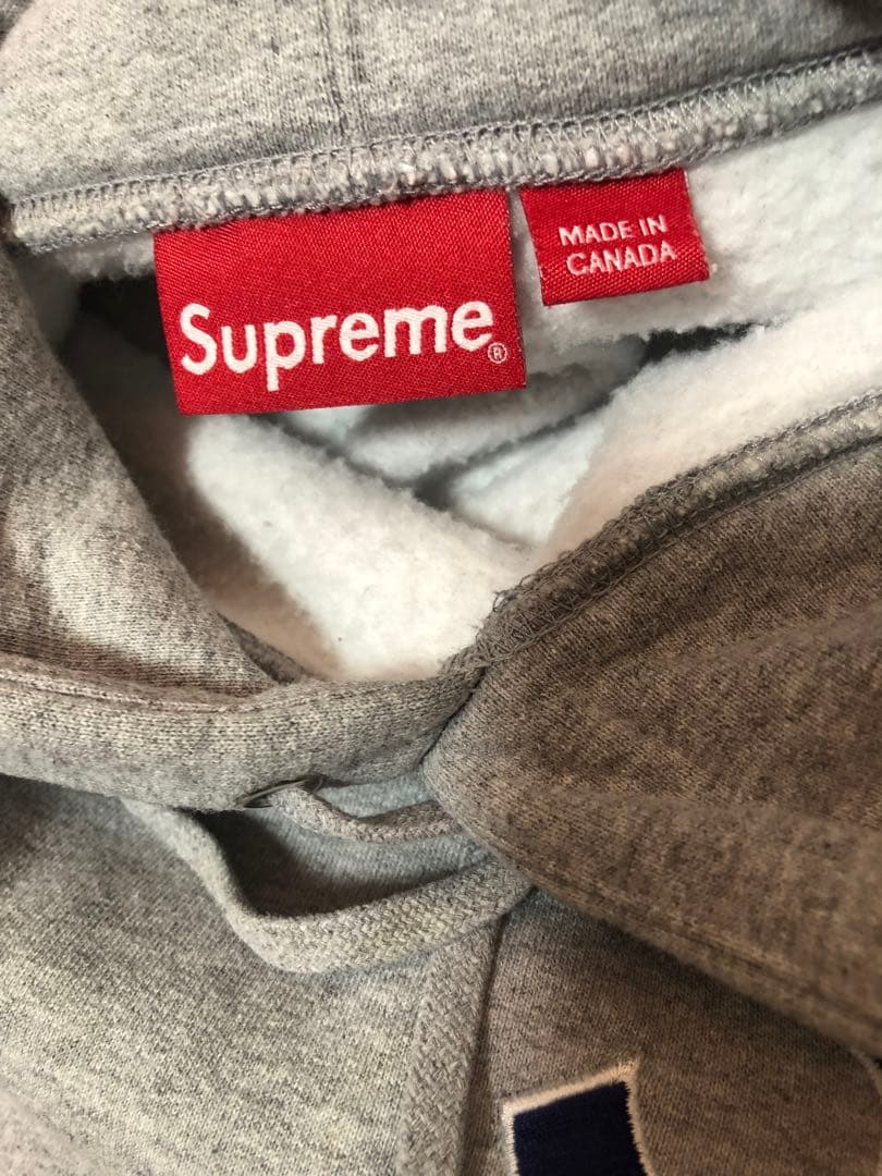 supreme シュプリーム　Sロゴ ツノ　パーカー