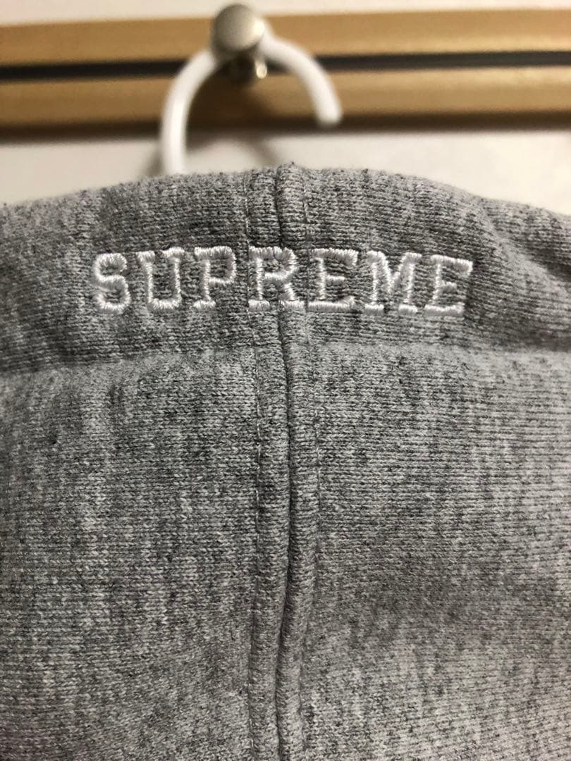supreme シュプリーム　Sロゴ ツノ　パーカー