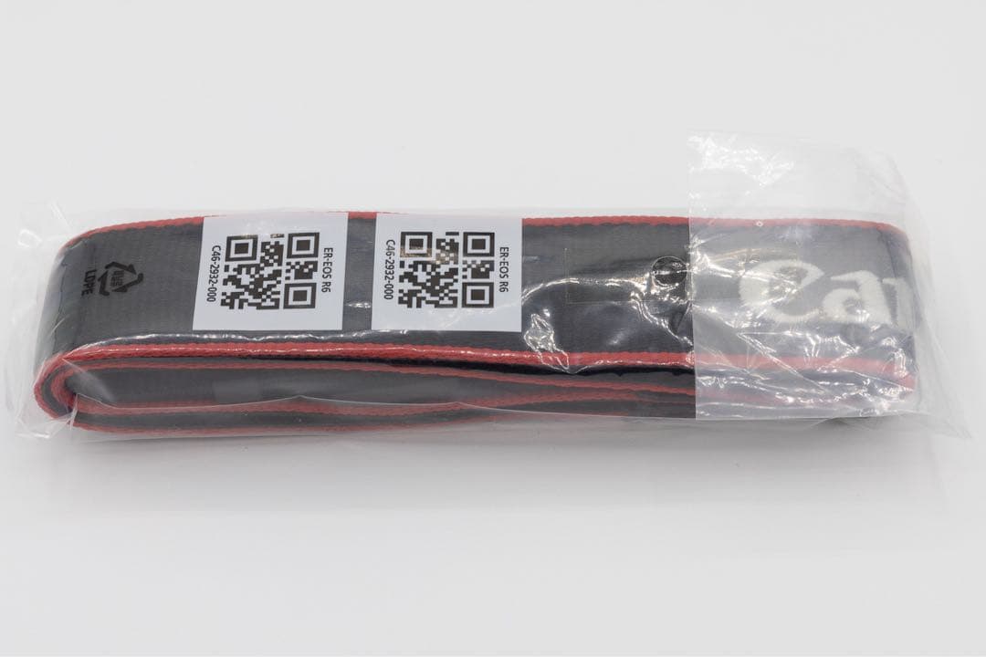 【中古美品】CANON EOS R6 ボディ・バッテリーグリップ・バッテリー２個