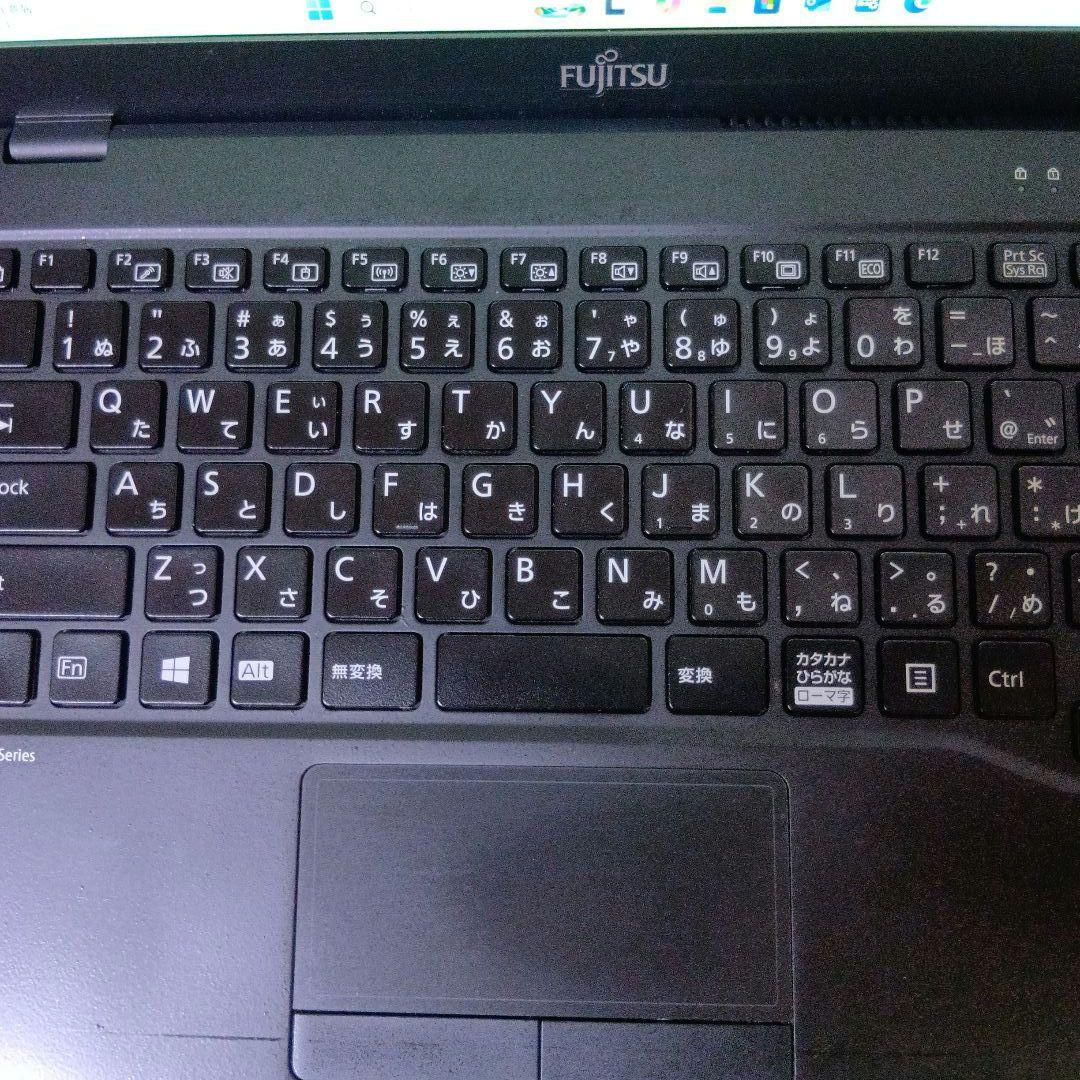 I①富士通　ＦＭＶＵ19011　U939/A