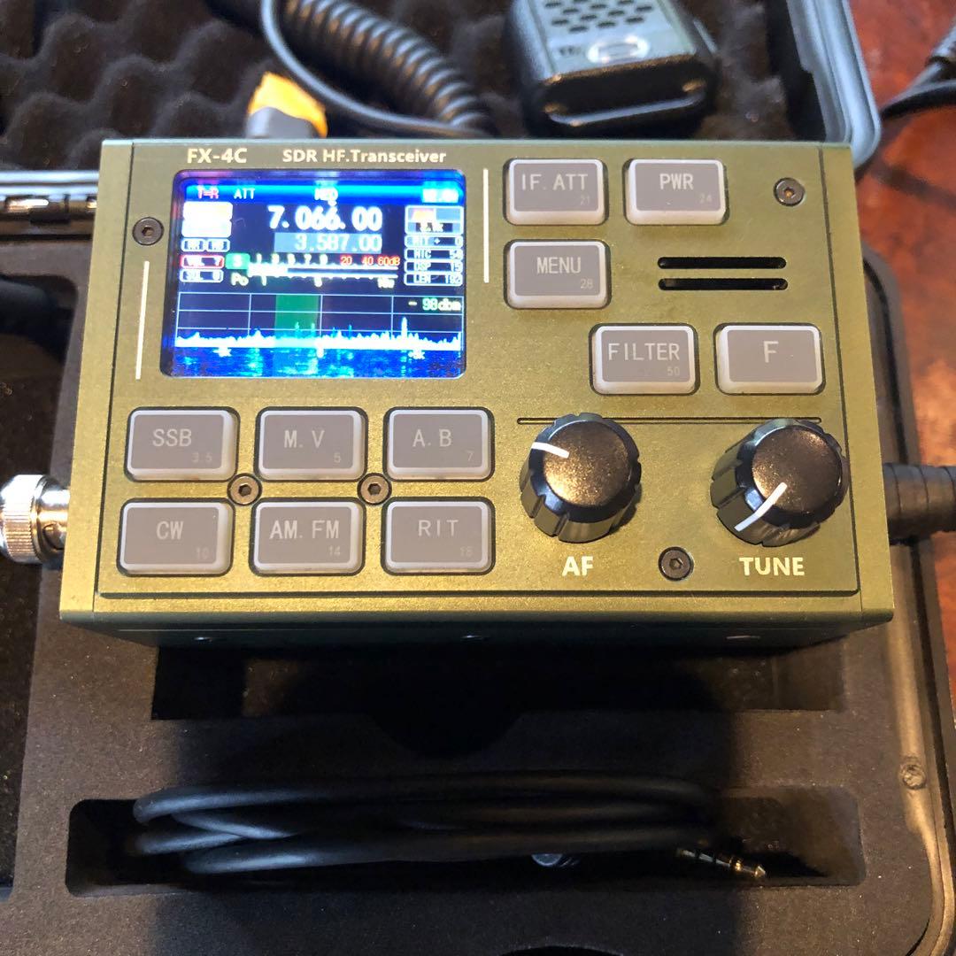 FX-4C HF 3.5M-29MHz QRP 10W プロテクケース付き