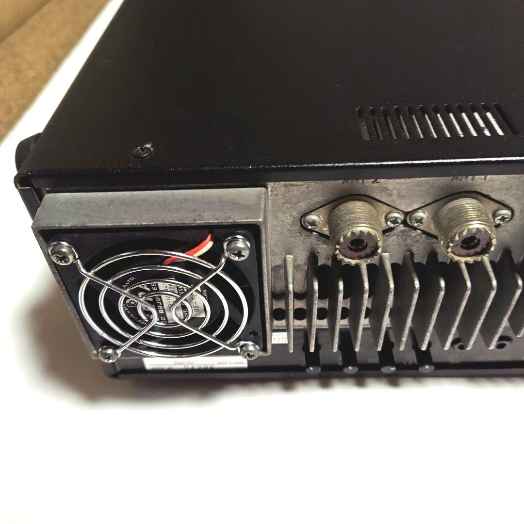 ICOM IC736　HF〜50Mhz オ−ルモ−ドトランシバ−