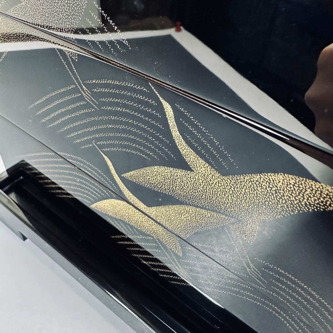 a352 送料無料 輪島塗 巨匠 三谷吾一作 千羽鶴 沈金 三段重 在銘 共箱