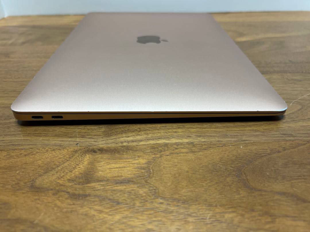 美品❗️MacBook Air 2018ゴールド i5 256GB USキー