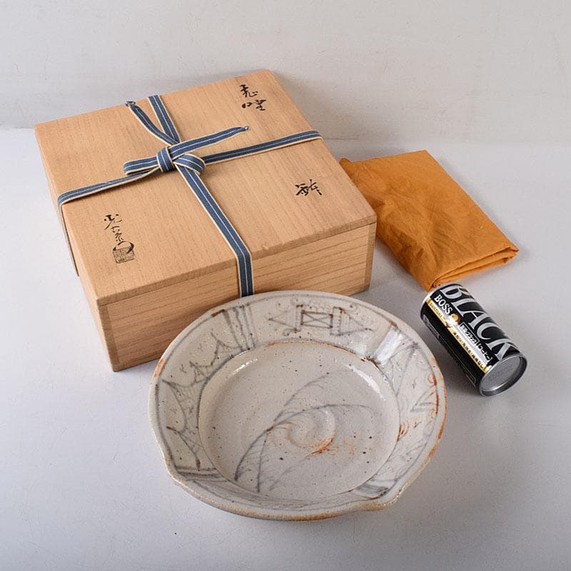 志野焼　加藤光右衛門作　菓子鉢　共箱　C　8089