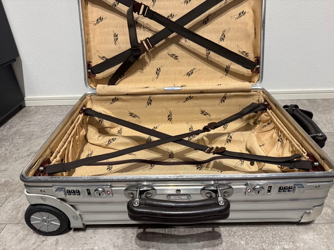 【えんおむすび】RIMOWA CLASSIC FLIGHT 2輪