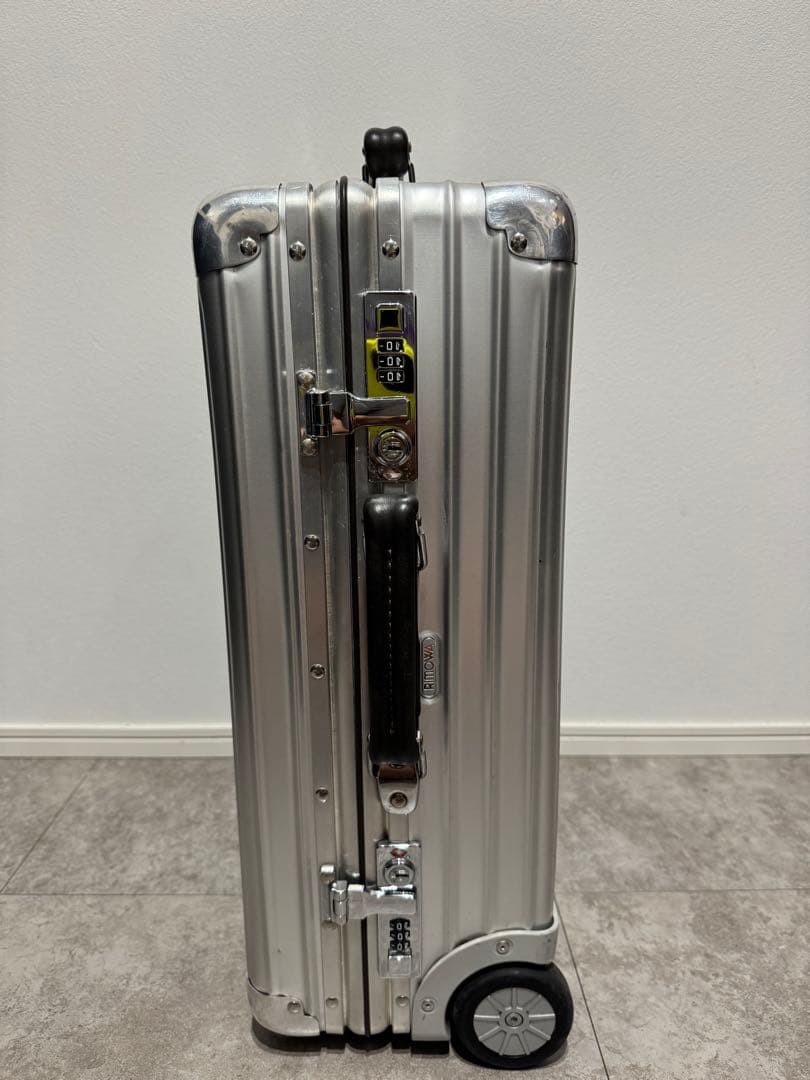 【えんおむすび】RIMOWA CLASSIC FLIGHT 2輪