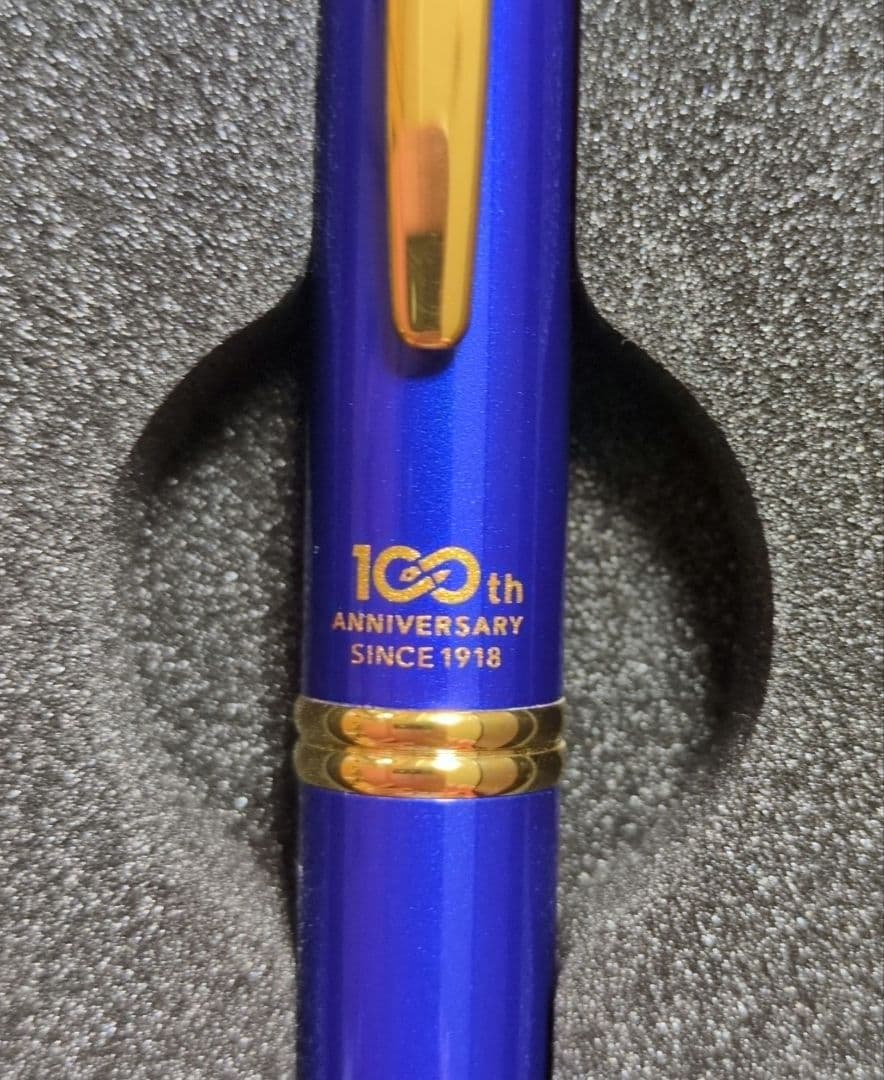 パイロット　株主優待　万年筆　１８Ｋ　試し書き使用　１００周年記念　キャップレス