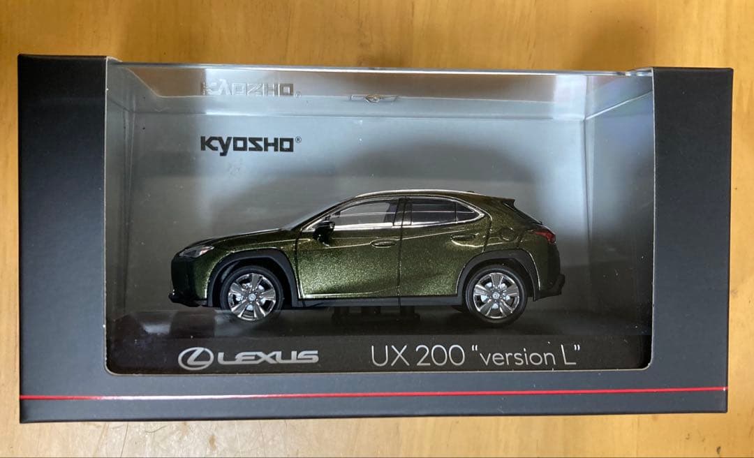 ミニカー　京商1/43 Lexus UX 200 \