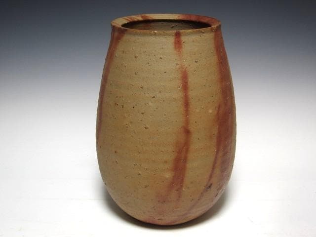 ★　伊勢崎満　備前緋襷花入　表千家　十四代　而妙斎の花押がございます★x592