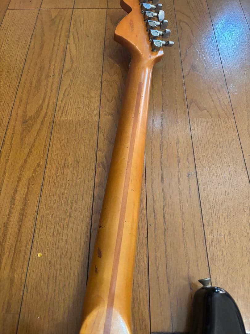 YAMAHAST500のネックに フェルナンデスなボディのカスタムストラトタイプ