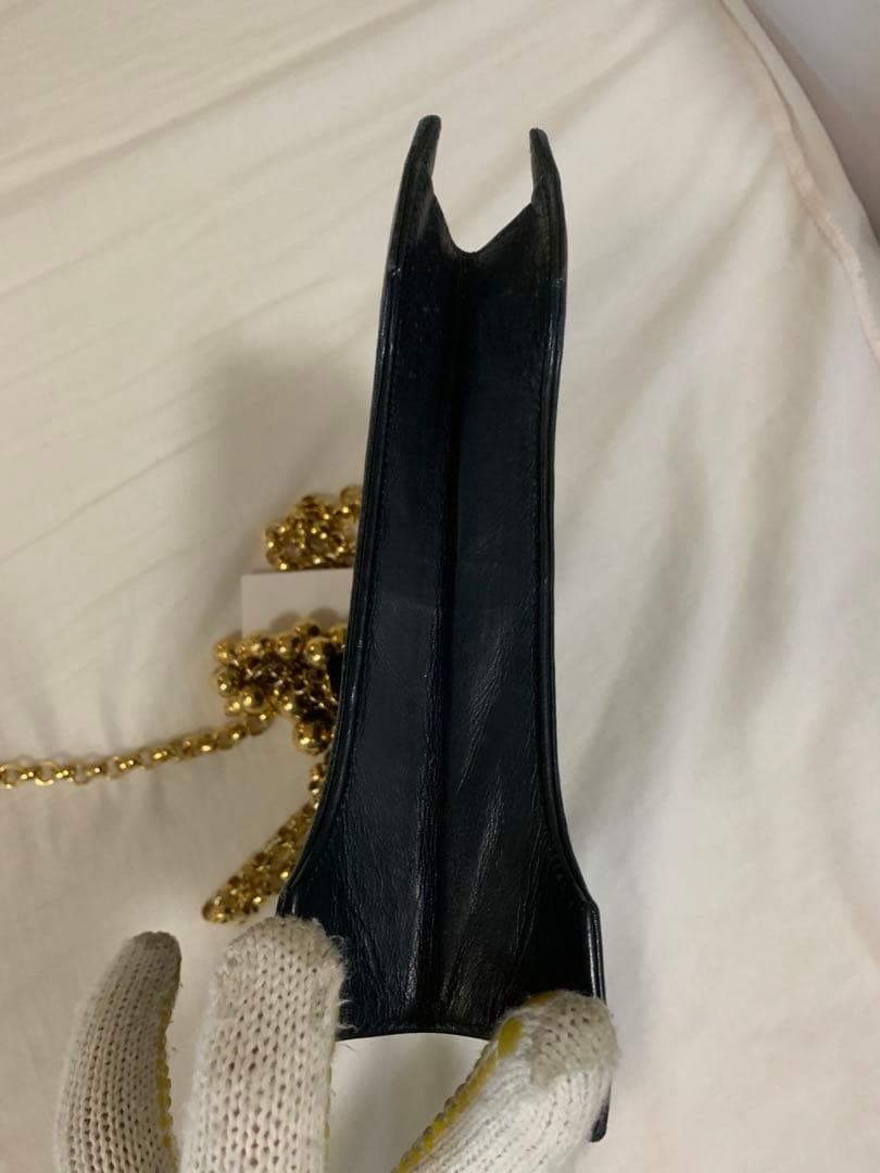 サルヴァトーレフェラガモ　ショルダーバッグ