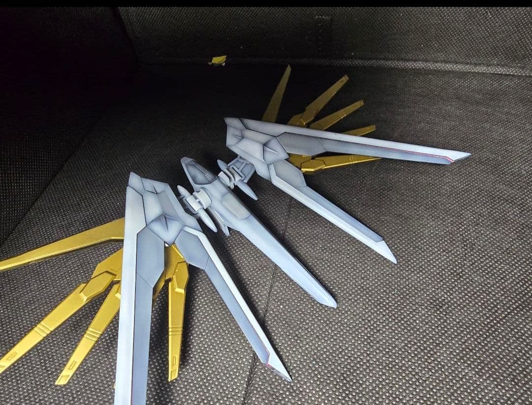 HG　マイティーストライクフリーダムガンダム　塗装完成品