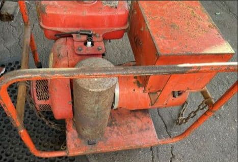 新ダイワ ポータブル発電機 EW-32C