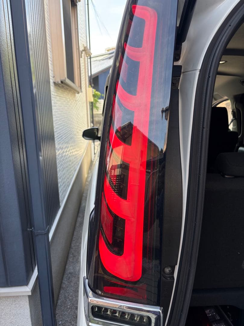 エスクァイア　ヴォクシー　ノア　80 85 メテオテール