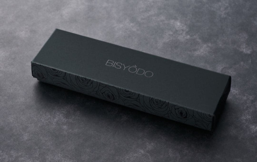 【ラストチャンス】BISYODO フェイスブラシ 天然毛 ブラウン