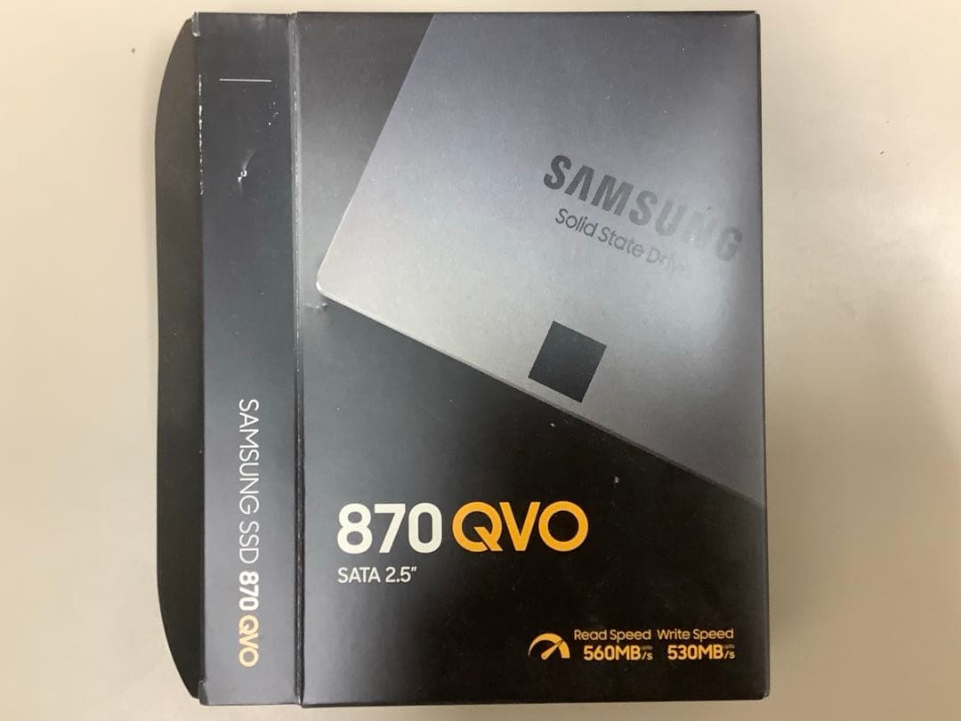 サムスンSamsung870 QVO 8TB SSD MZ-77Q8T0B/EC