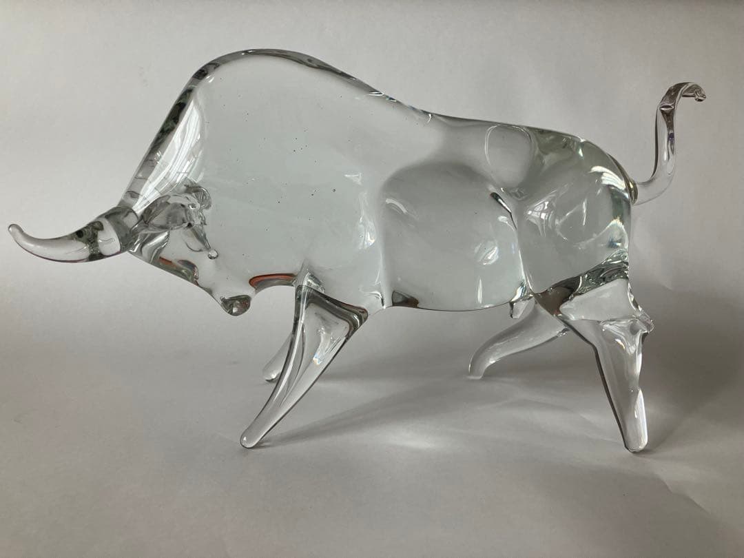 クリスタルガラス工芸 牛 置物