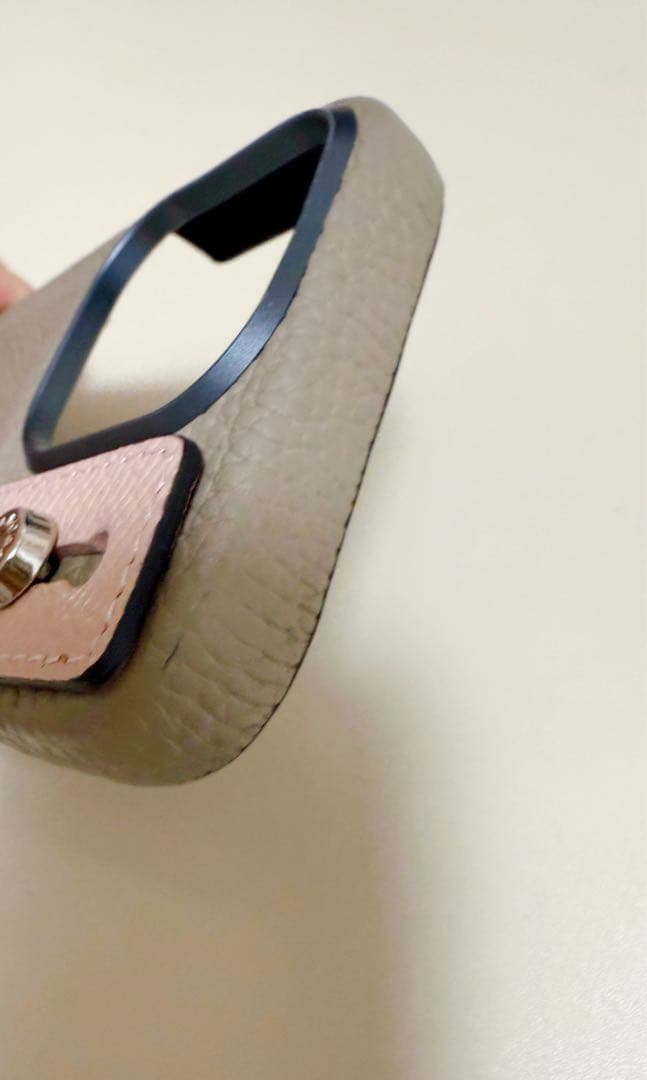 ボナベンチュラ ハンドル付き バックカバーケース iPhone16pro ピンク