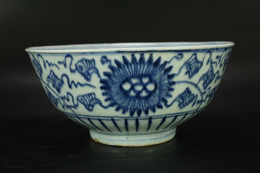 中国美術 青花 染付 纏枝蓮花紋 碗 φ18cm N809