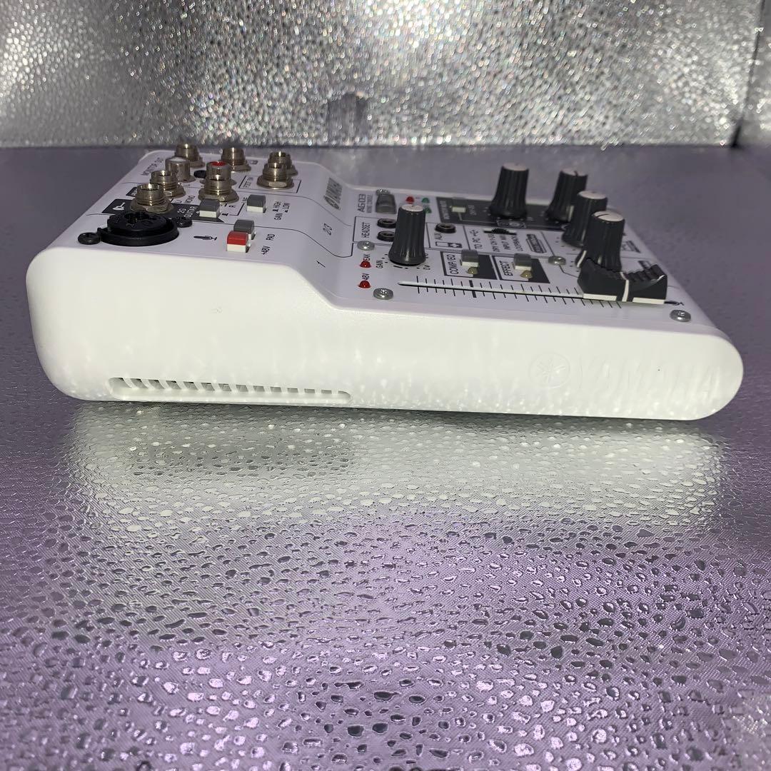 Q3498 YAMAHA AG03 ミキシングコンソール　本体のみ