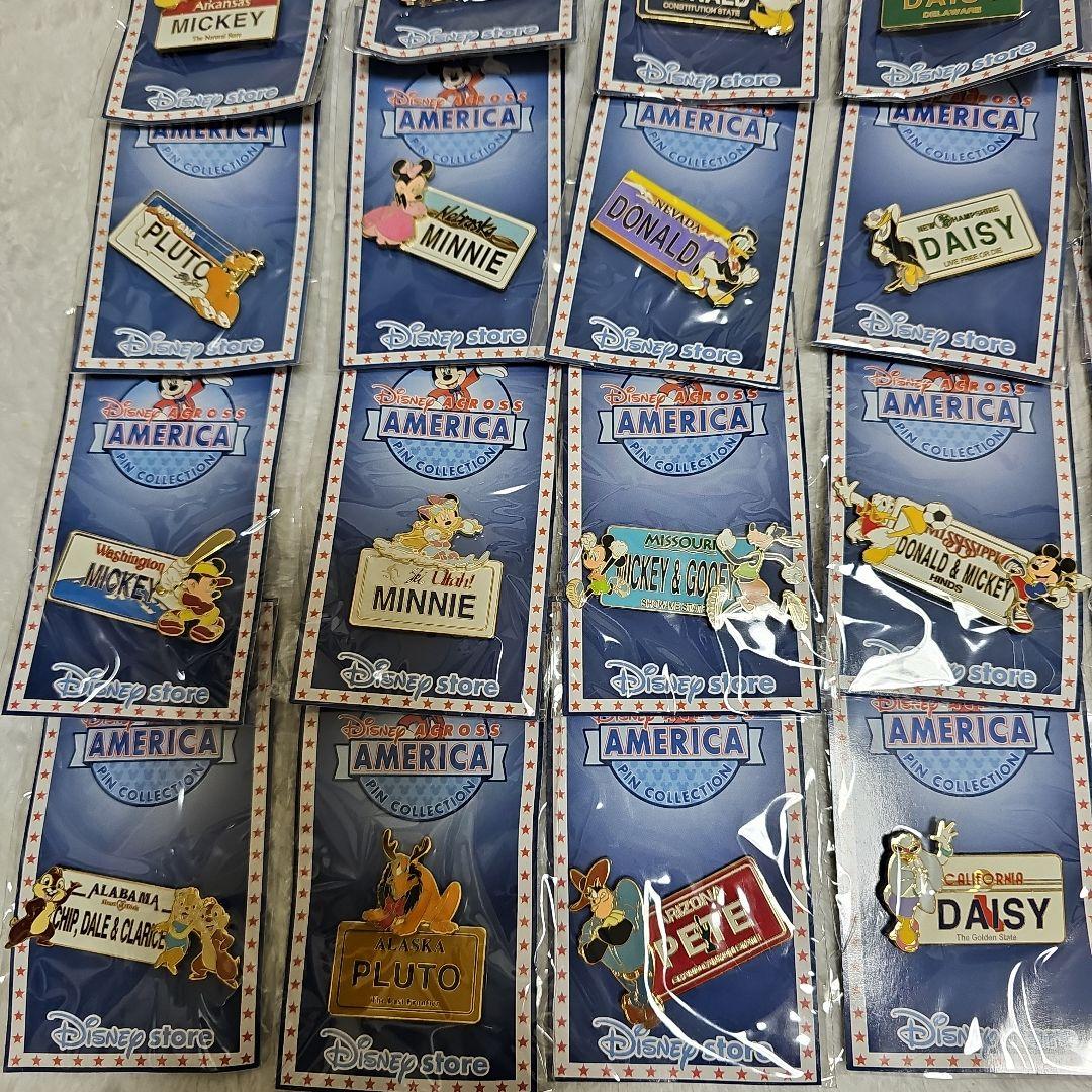 DisneyStore キャラクターピンバッジ アメリカ50州 50個まとめ売り