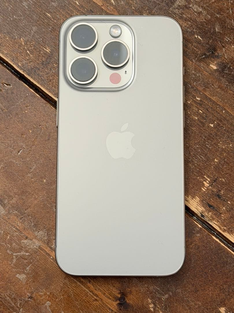 Apple iPhone 15 Pro 本体　512GB