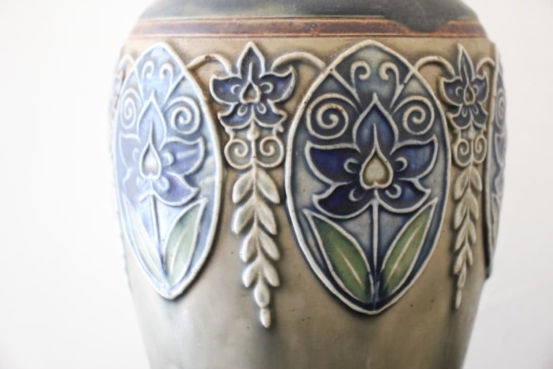 アンティーク　ロイヤルドルトン　アール・ヌーヴォー　花瓶　フラワーベース