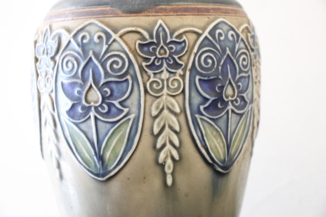 アンティーク　ロイヤルドルトン　アール・ヌーヴォー　花瓶　フラワーベース