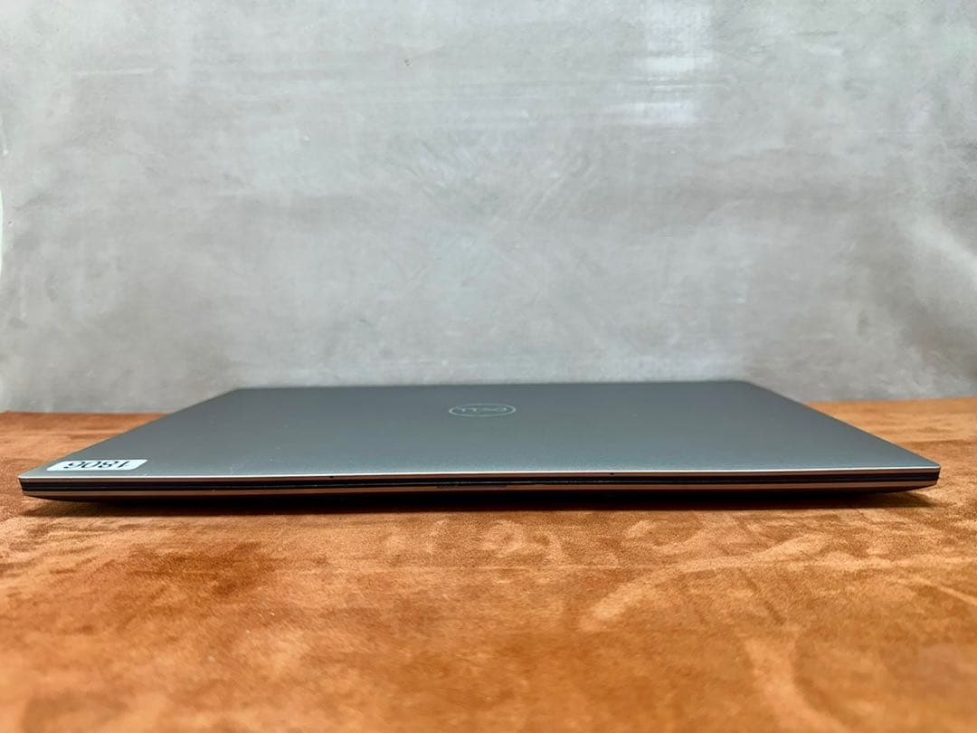 Windowsノート本体 Dell Precision 5560 i7-11850H 16GB 512GB