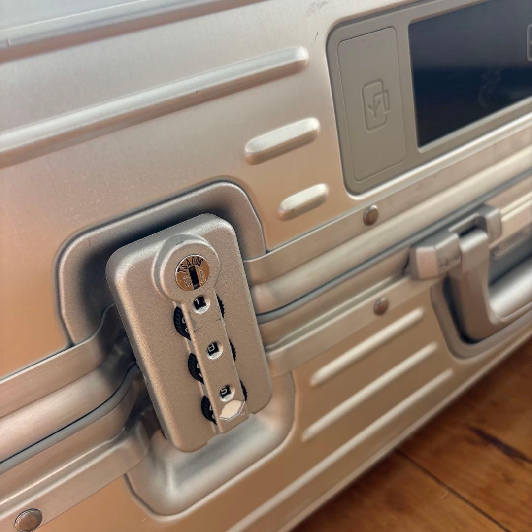 【YAMA】RIMOWA スーツケース67L E-TAG アルミニウム