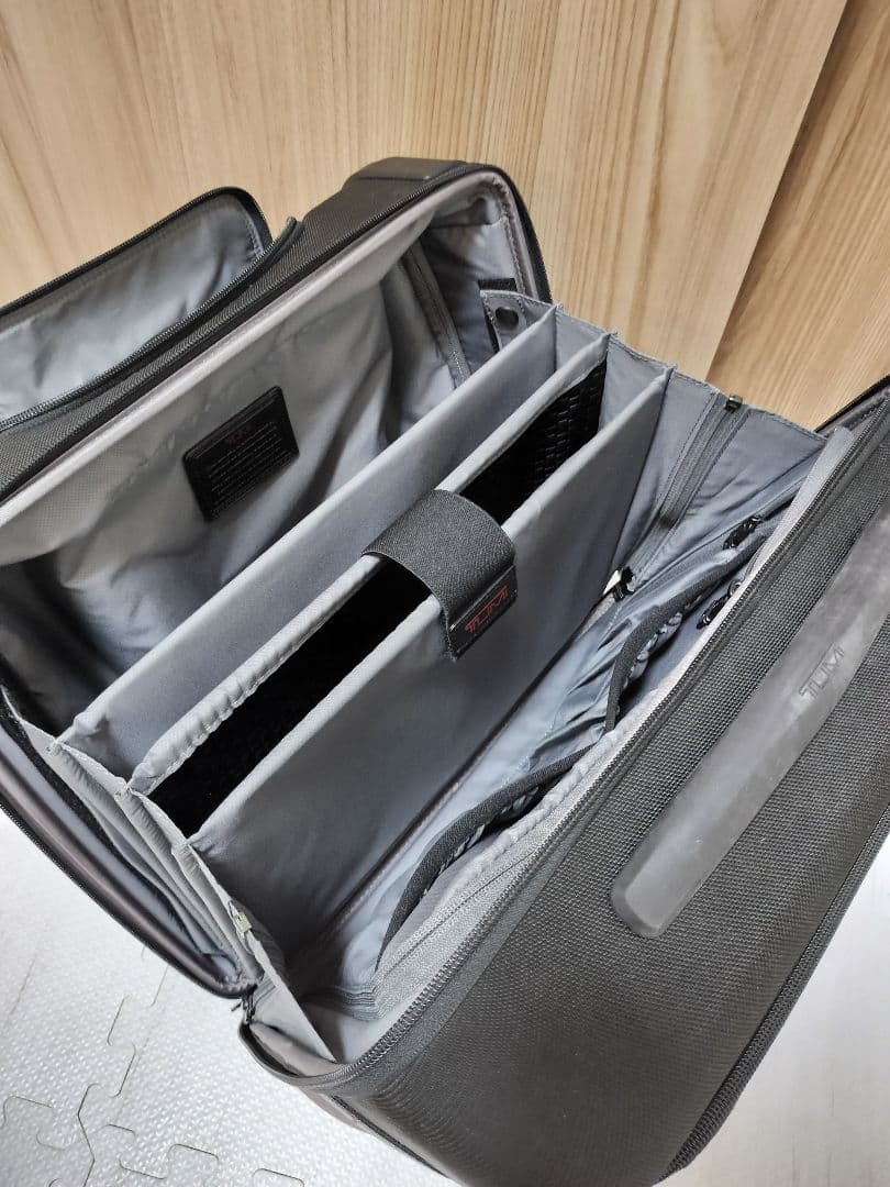 TUMI 4輪ビジネスキャリーケース トゥミ 中古