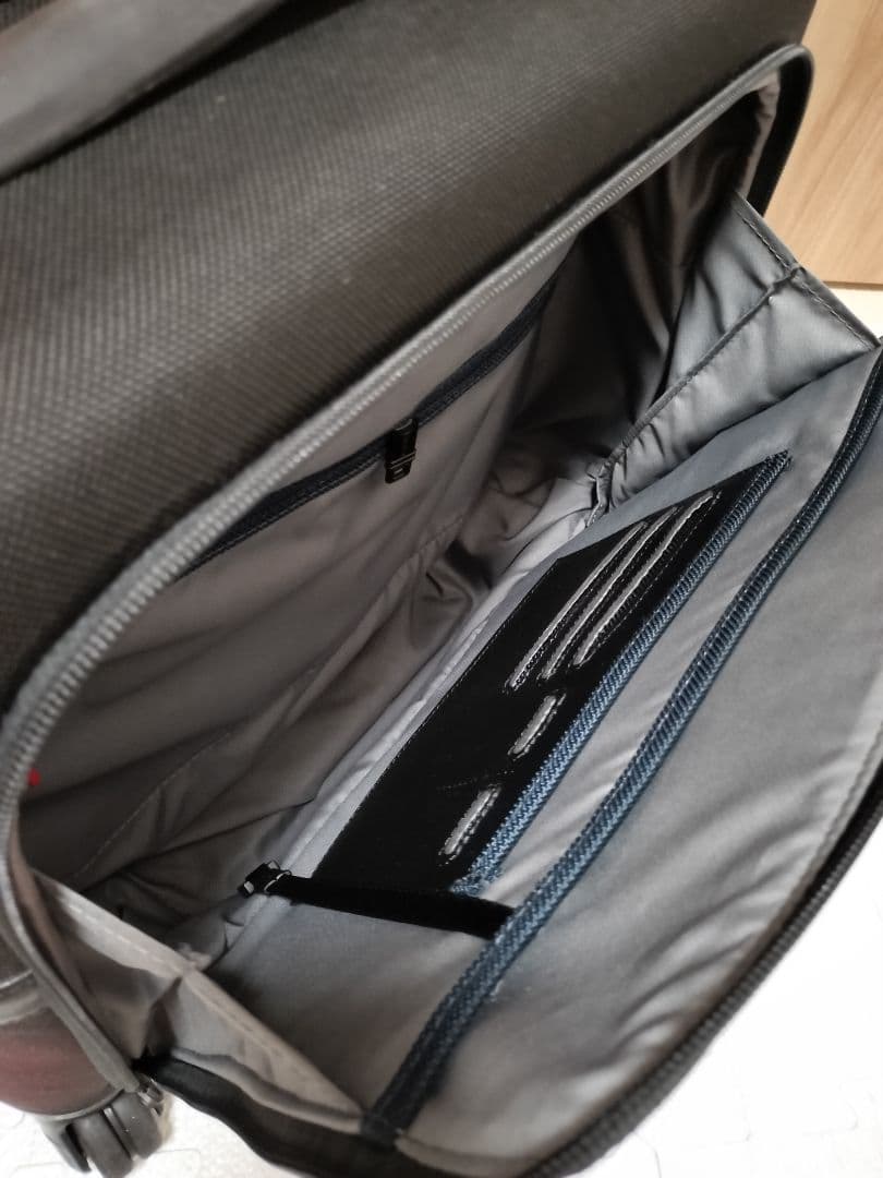 TUMI 4輪ビジネスキャリーケース トゥミ 中古