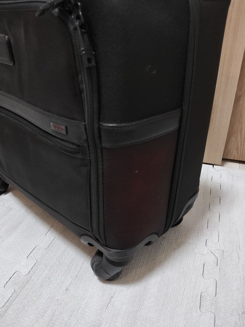 TUMI 4輪ビジネスキャリーケース トゥミ 中古
